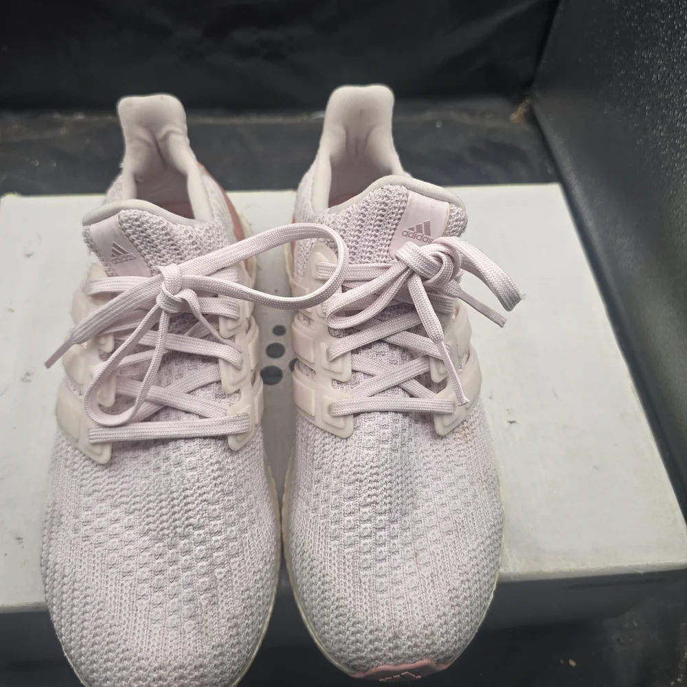 Adidas Women's Soft Pink Knit Sneakers‎